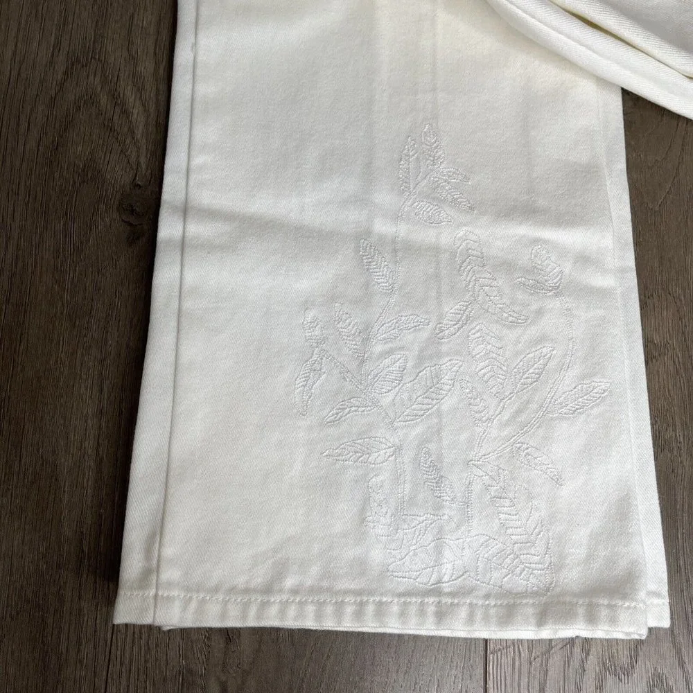 Anne Klein Jeans Womens 14 White 5 Pocket Jeans Embroidery detail at Hem - Picture 3 of 14